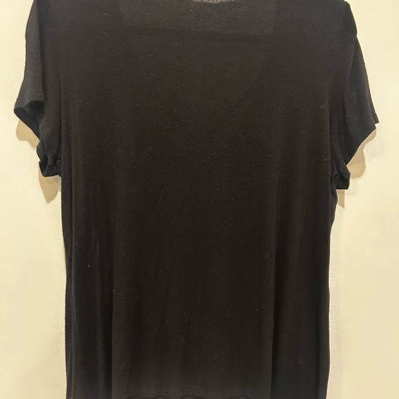 5 -Women’s Tees White, Black (2) , Navy, Blush. Size M/L. - Picture 2 of 14
